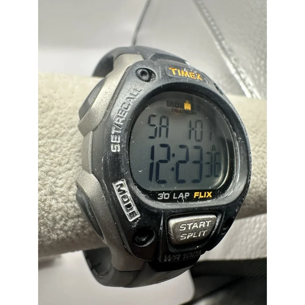 Timex‎ 170 T4 Mens Watch New Battery Black 38MM 8